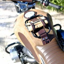 Cheap 🔔 Unit Garage Cover In Leather Crust Tank With Gray Rack ⭐ -Unit Garage-shop unitgarage coverserbatoio2022 marrone 4